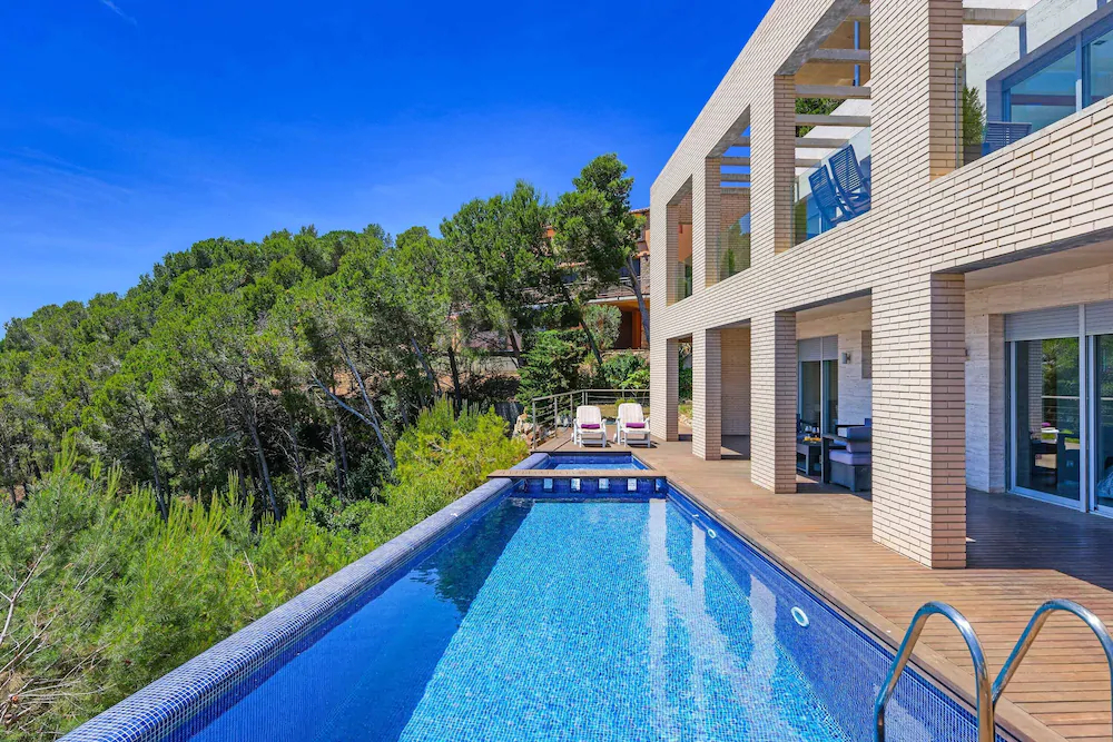 Villa Les Tintoreres