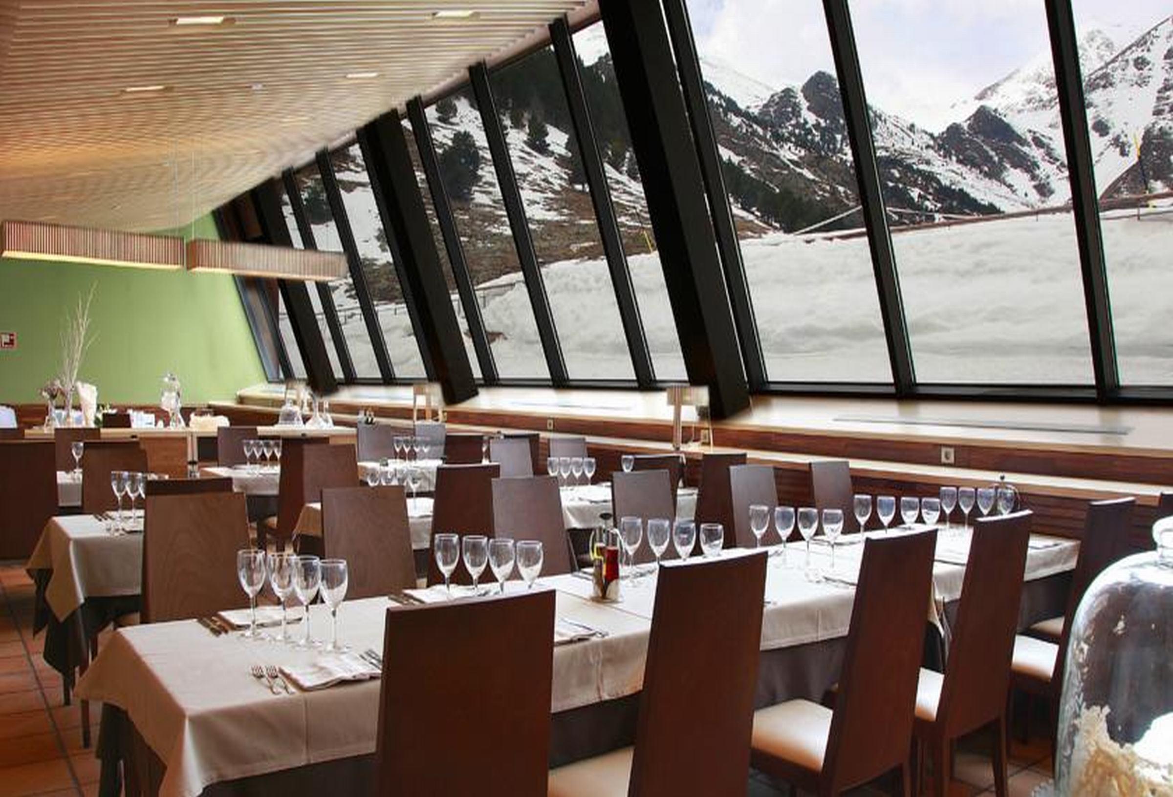 Hotel & Apartaments Vall de Núria
