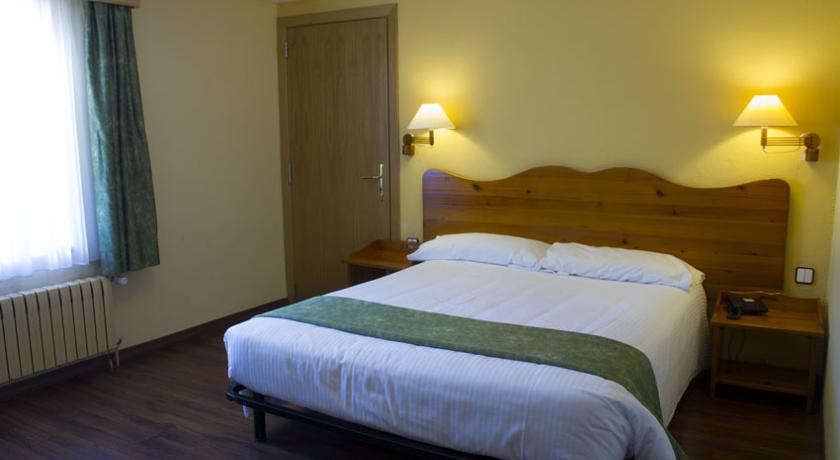 Hotel & Apartaments Vall de Núria