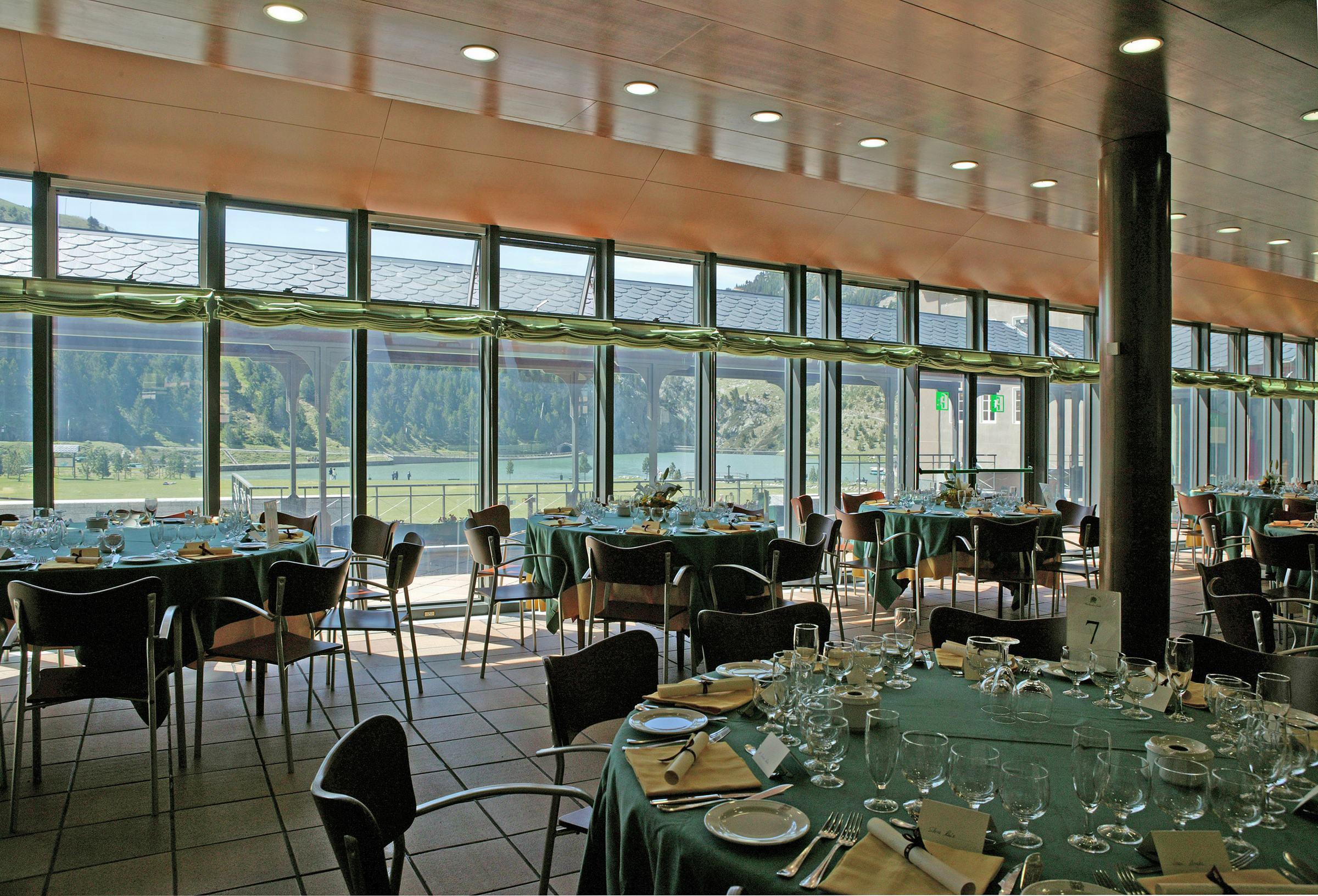Hotel & Apartaments Vall de Núria
