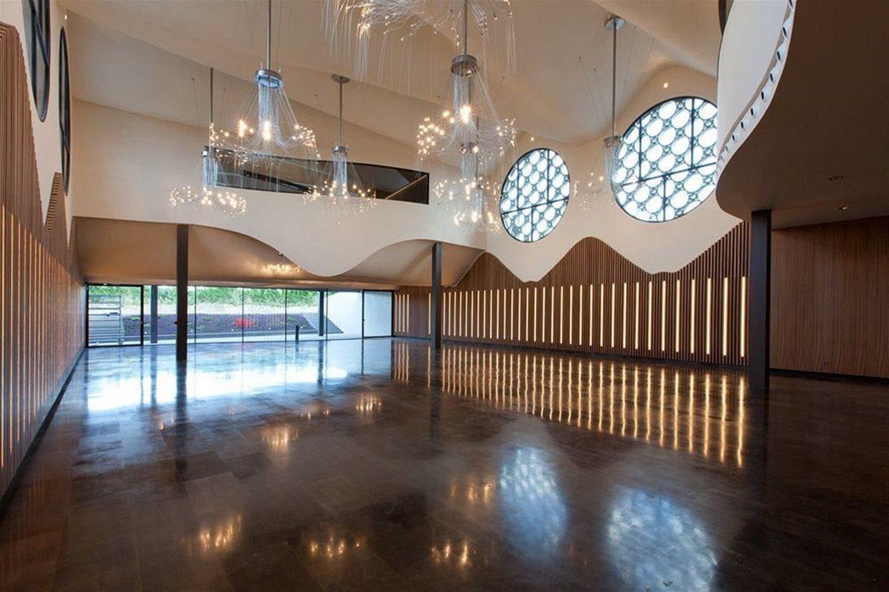 Cava & Hotel Mastinell