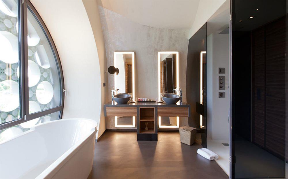 Cava & Hotel Mastinell