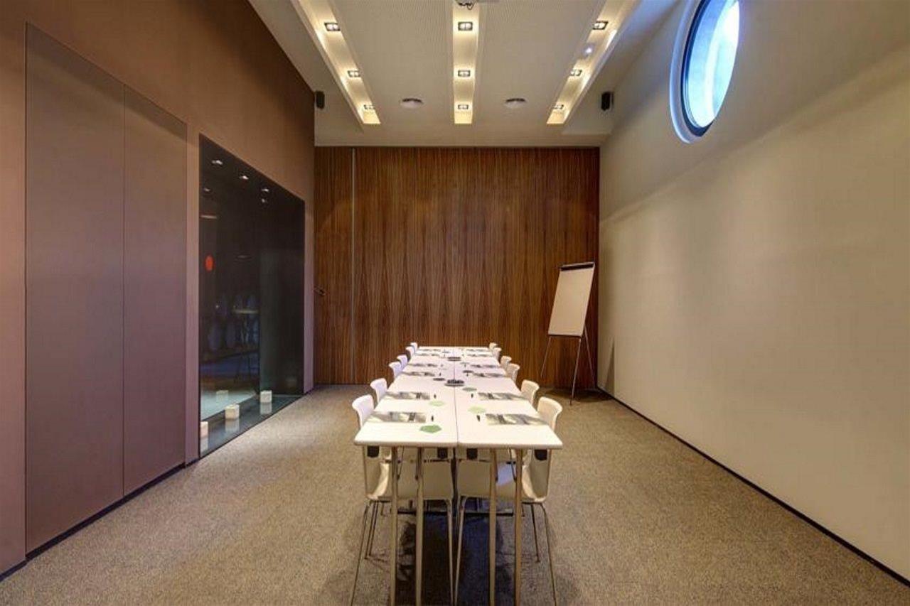 Cava & Hotel Mastinell