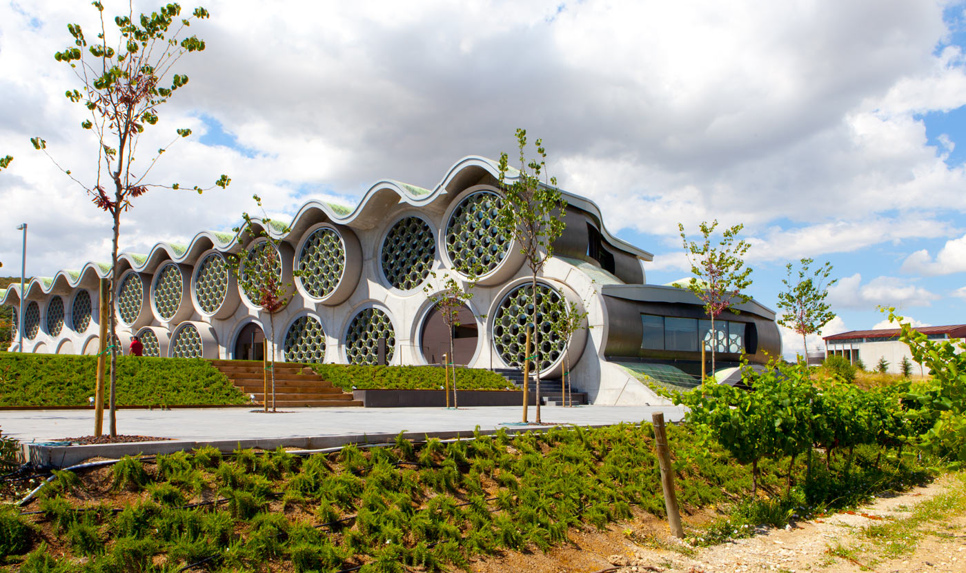 Cava & Hotel Mastinell