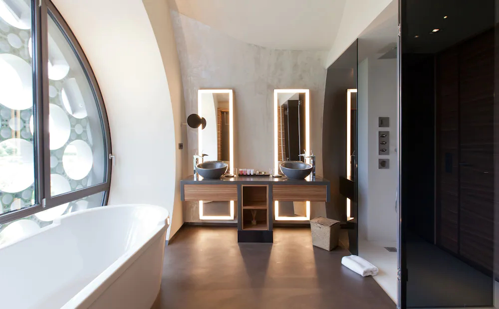 Cava & Hotel Mastinell