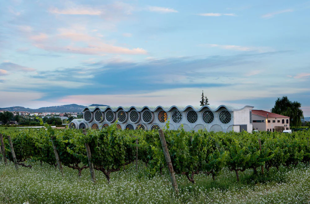 Cava & Hotel Mastinell