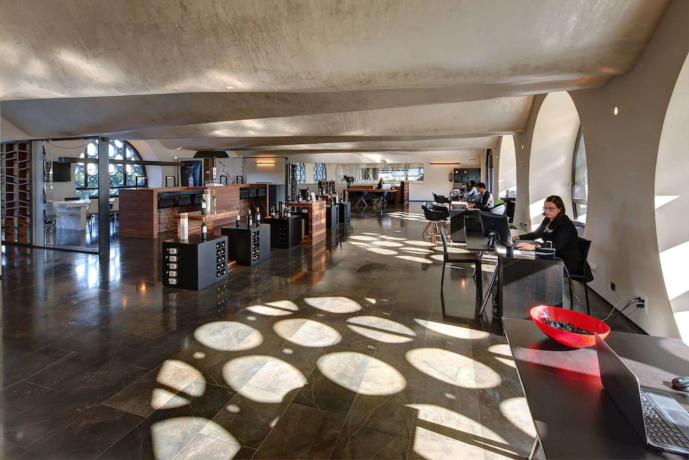 Cava & Hotel Mastinell