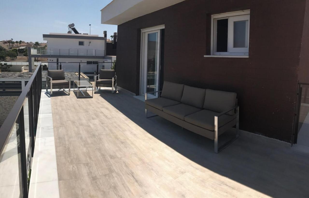 Villa Mondrian