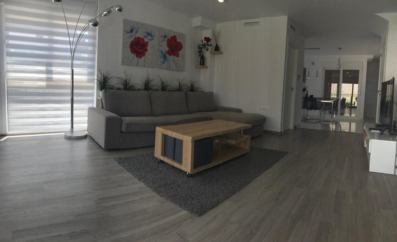 Villa Mondrian