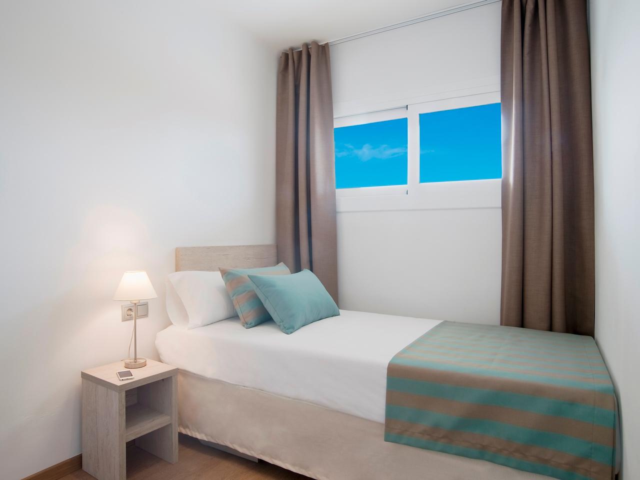 Apartamentos Estartit Costa