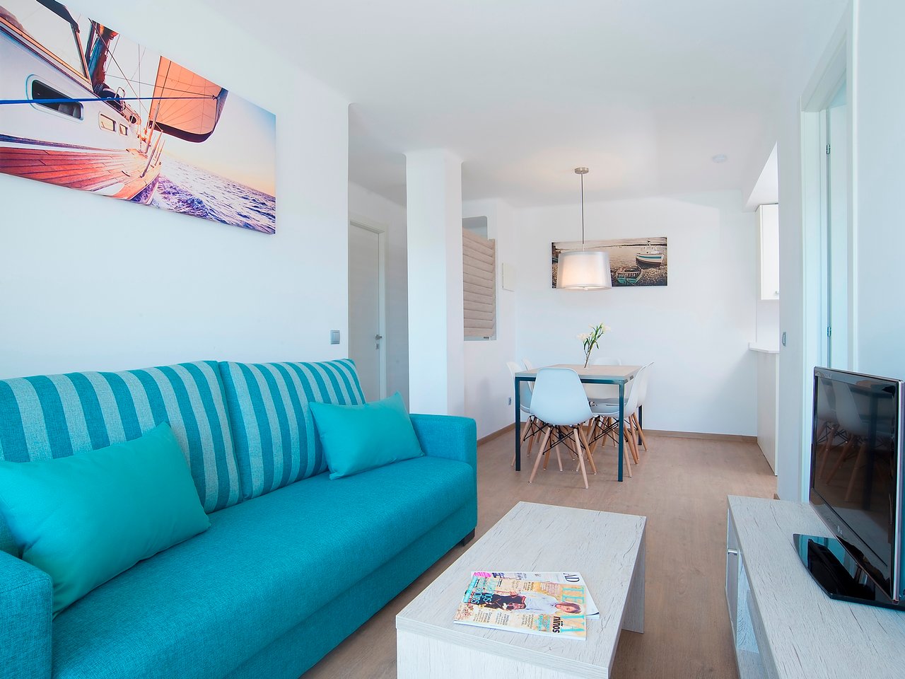 Apartamentos Estartit Costa
