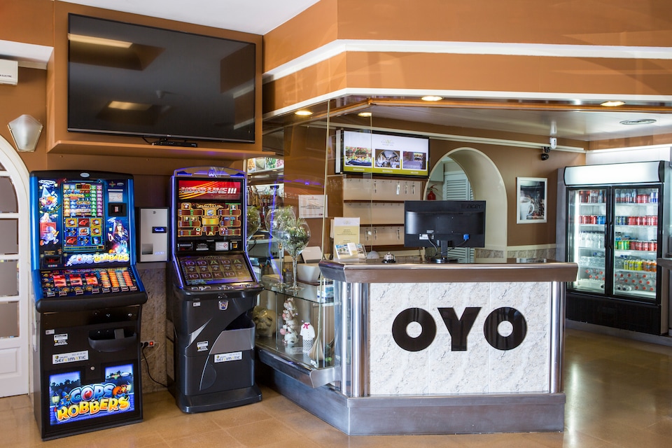 Hostal Casa Feliu by OYO