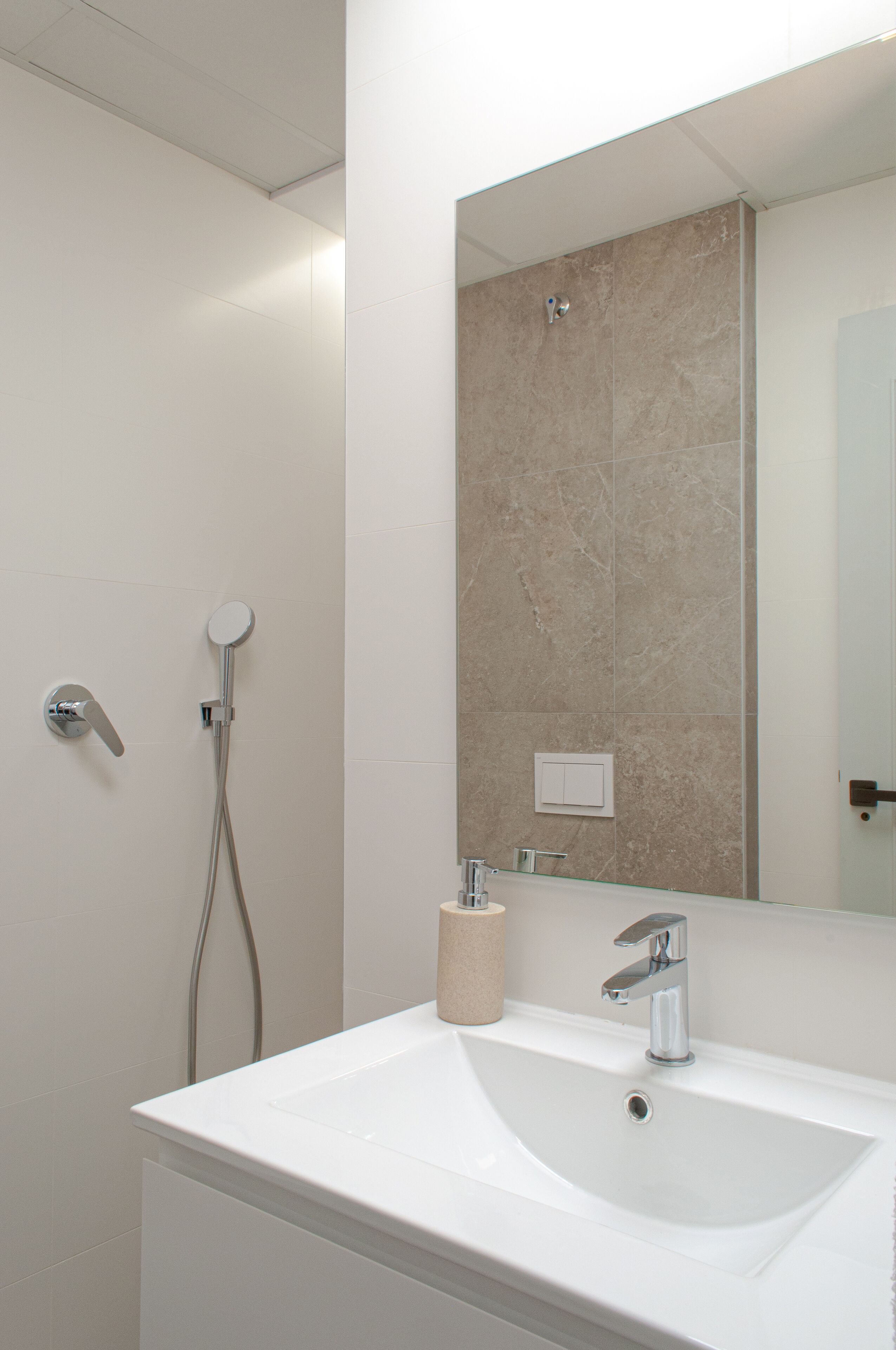 ABAL Apartments  Barrio