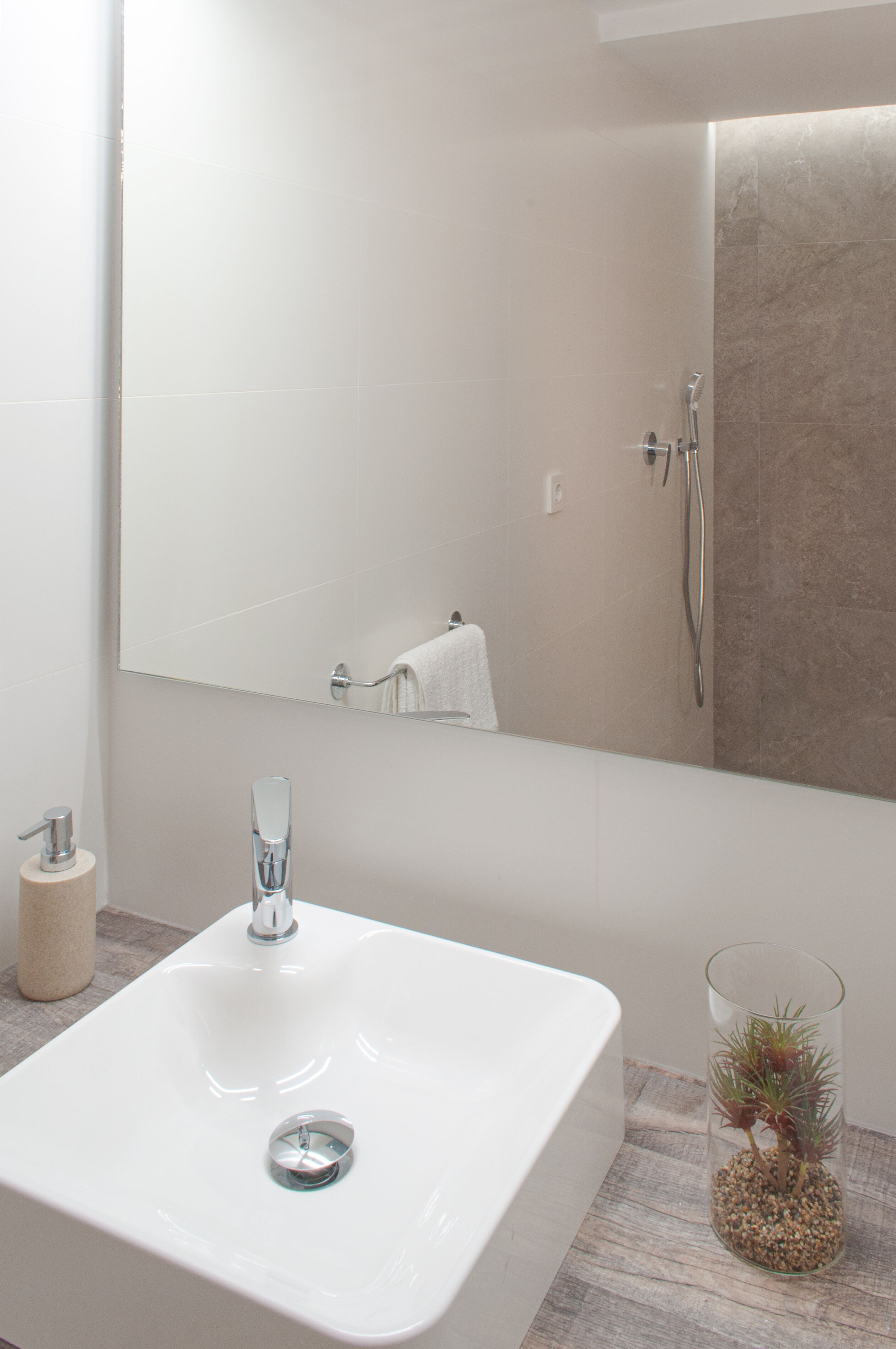 ABAL Apartments  Barrio