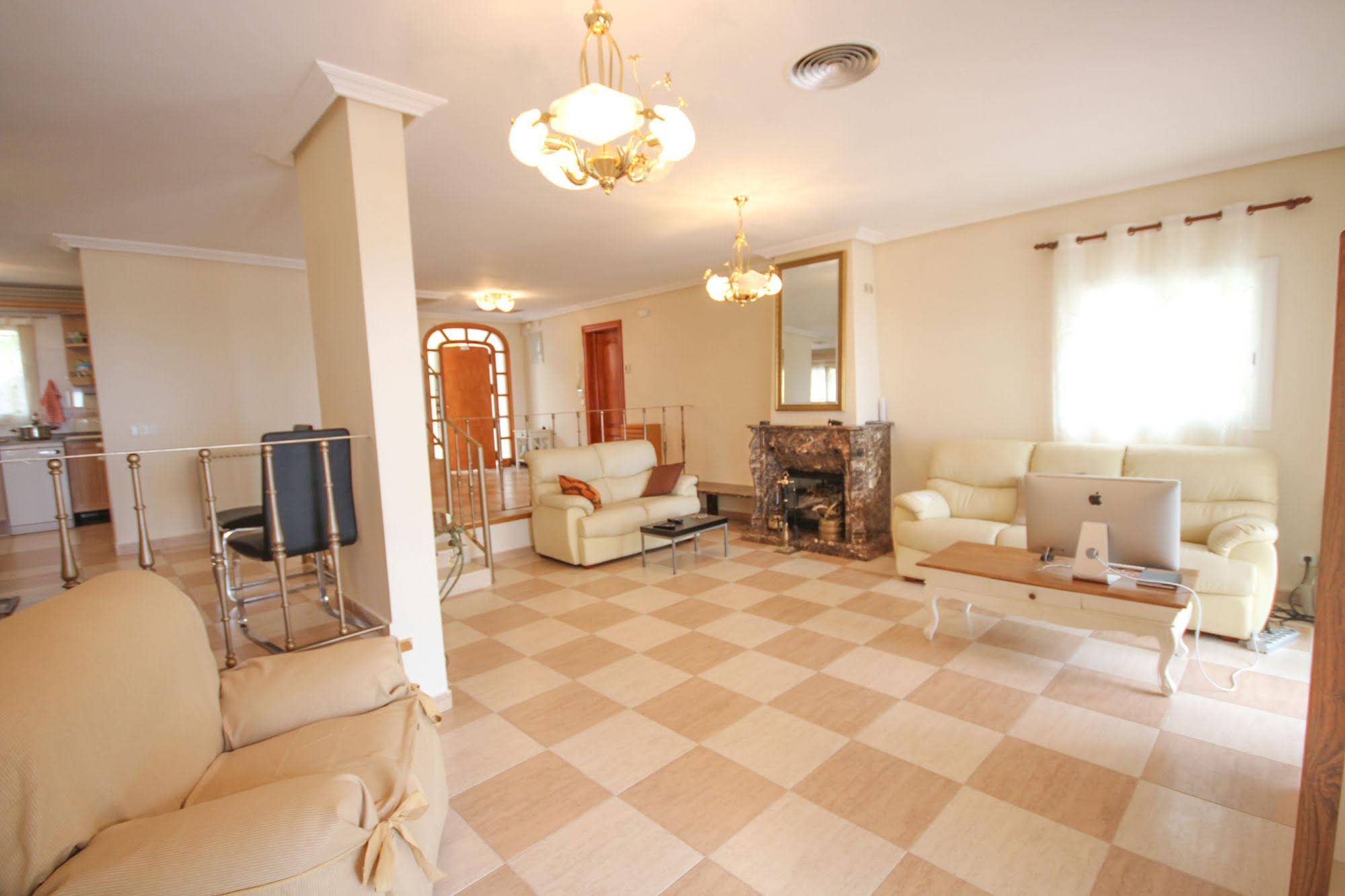 Villa Bruselas Plaza Mayor