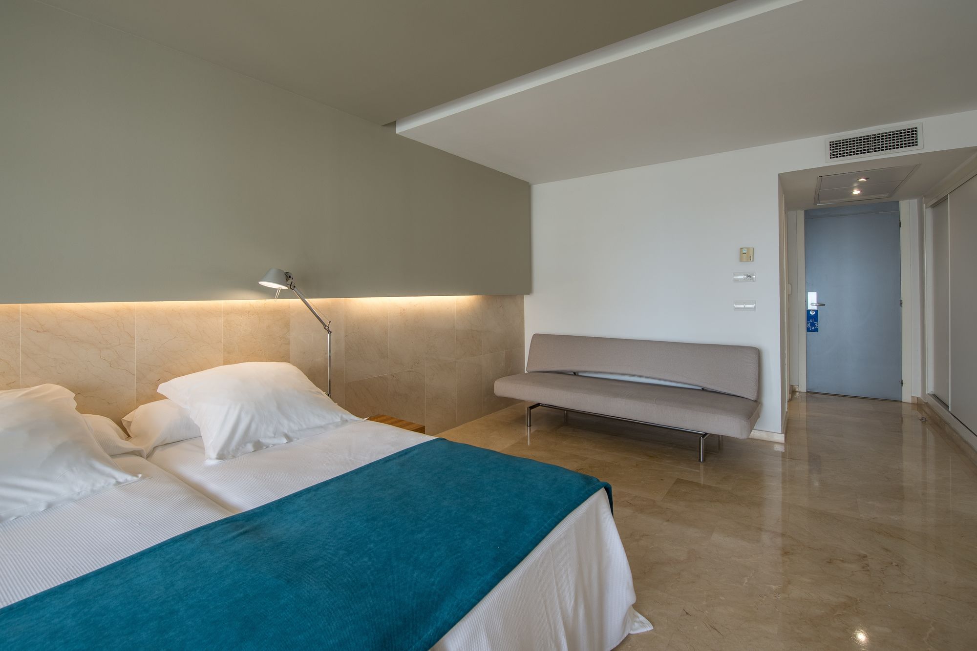 Climia Belroy Hotel