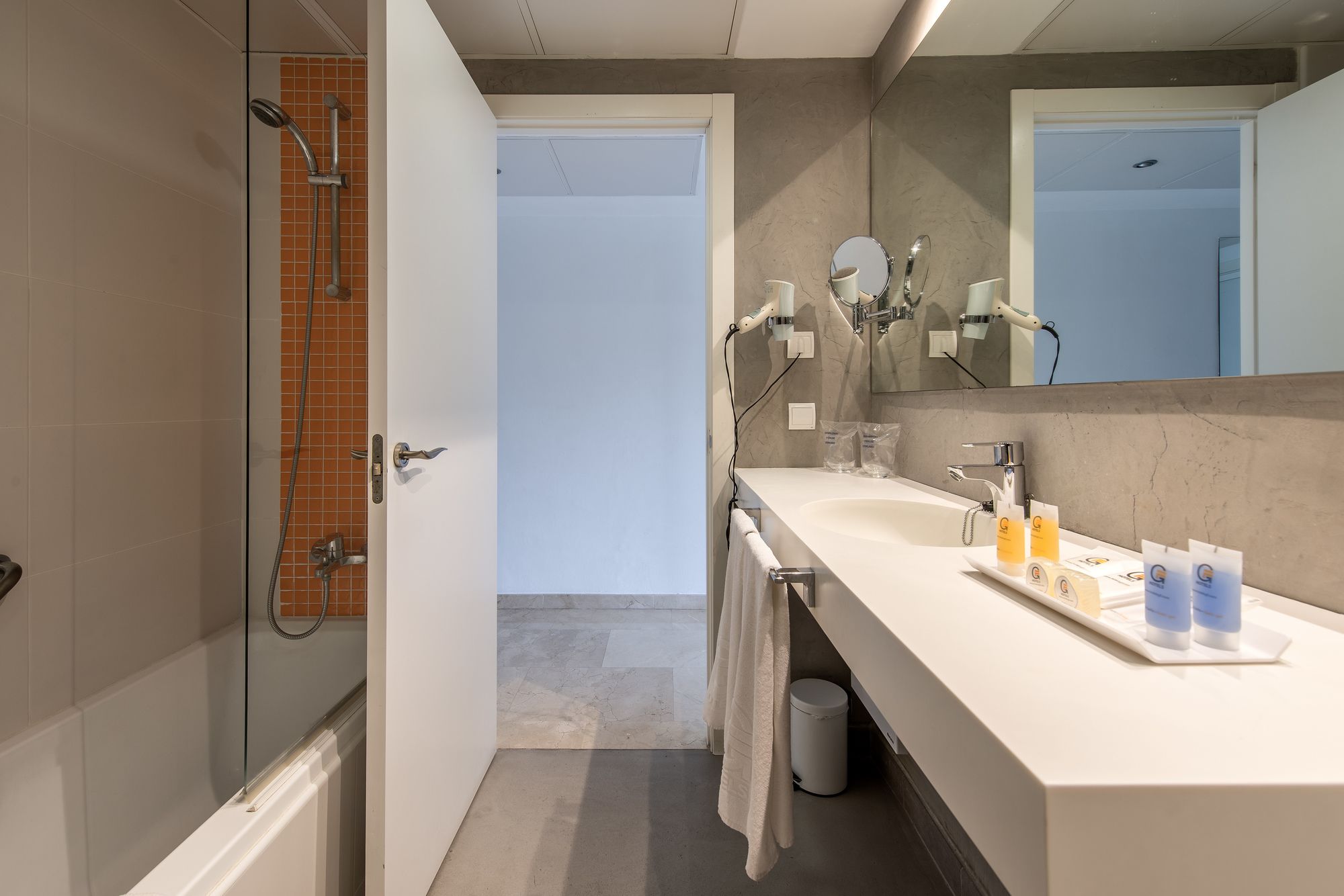 Climia Belroy Hotel