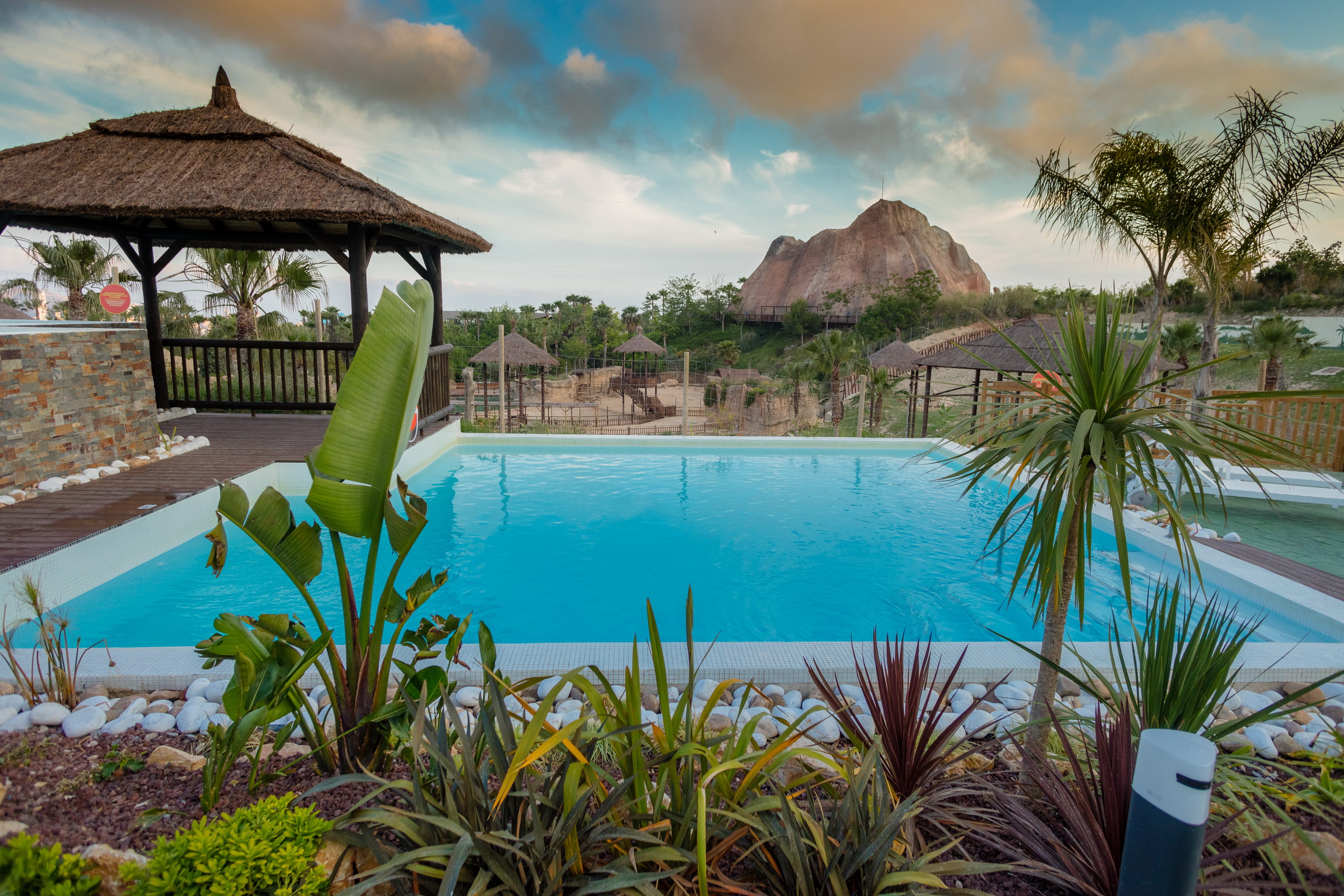 Magic Natura - Animal, Waterpark & Polynesian Lodge Resort