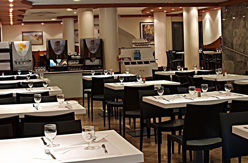 Hotel Oasis Plaza