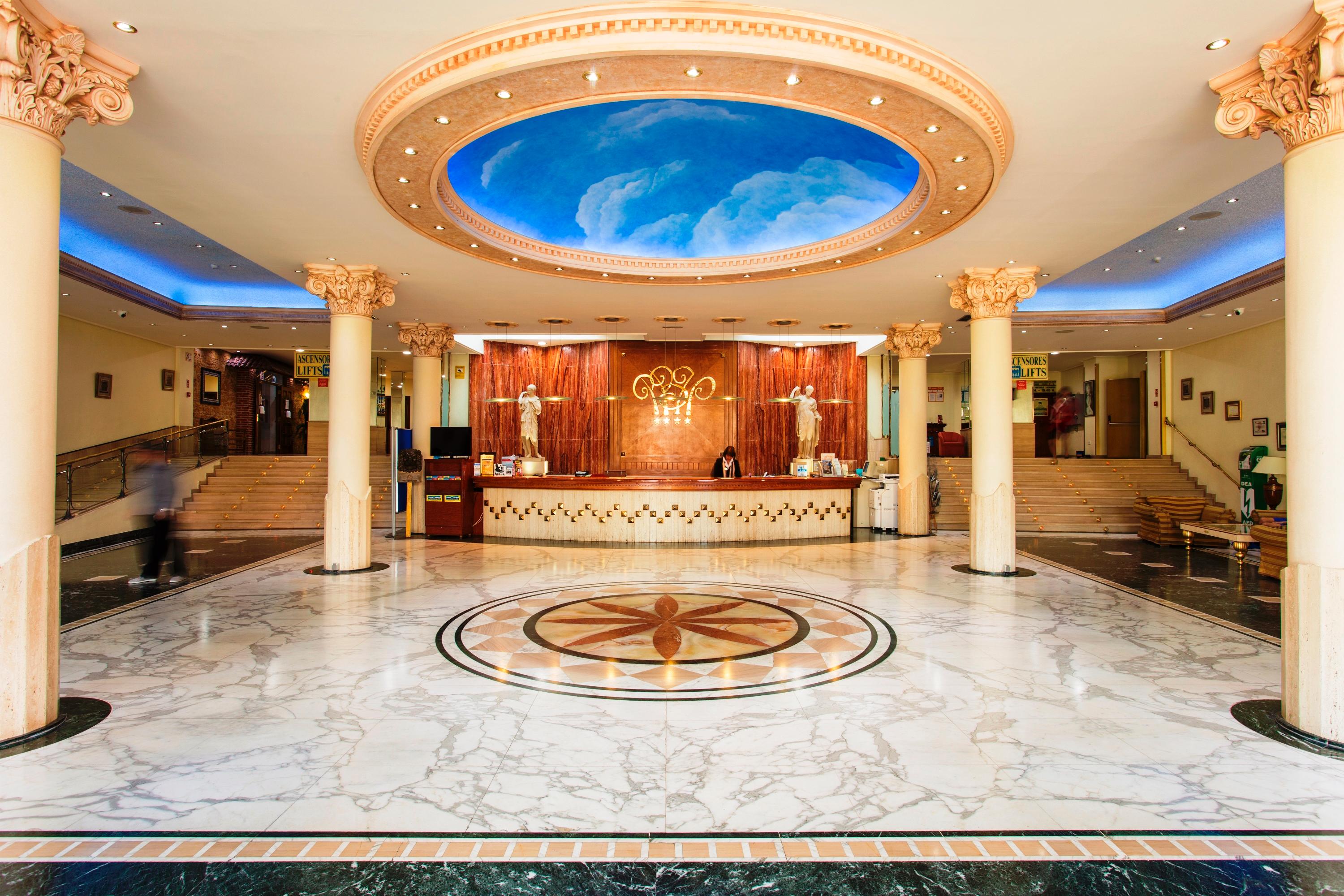 Hotel Benidorm East by Pierre & Vacances