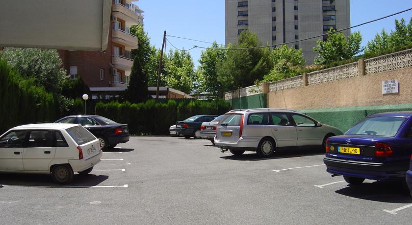 Torre Gerona Apartments