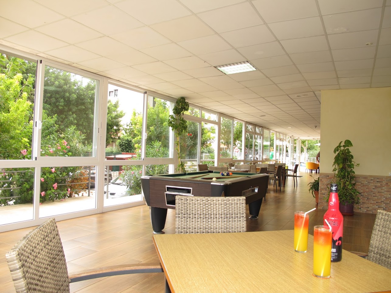 Vistamar Apartments