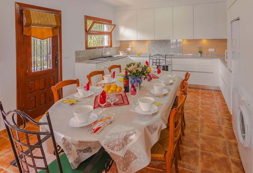 Villas Guzman-Casa del Rull