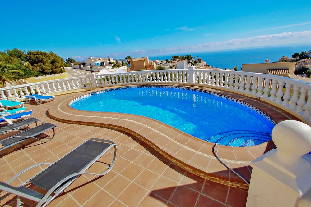 Jean - Sea View Villa With Private Pool In Benitachel