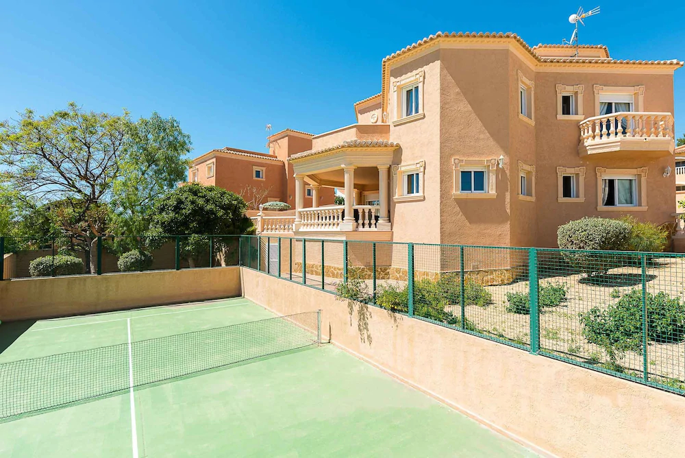 Villa Adoracion