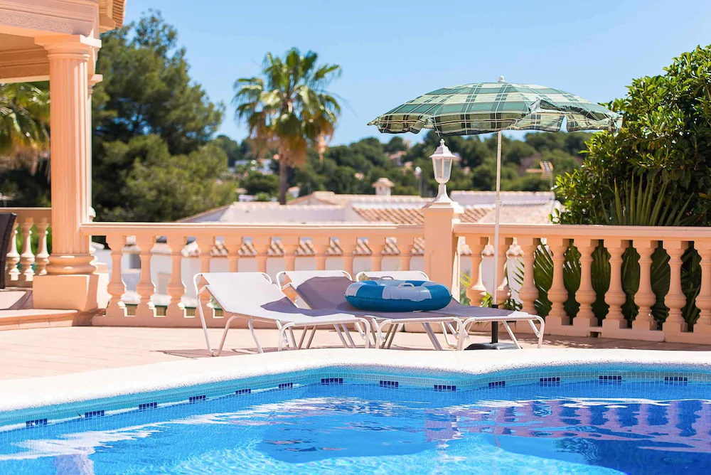 Villa Adoracion