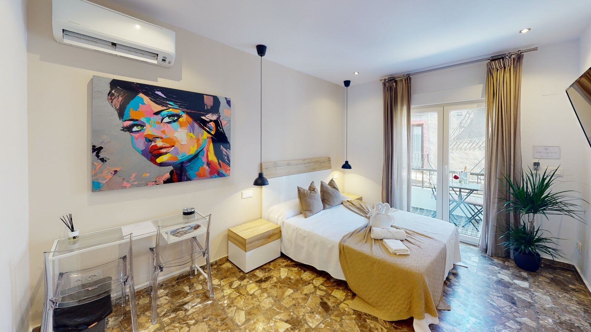 Room Boutique 32