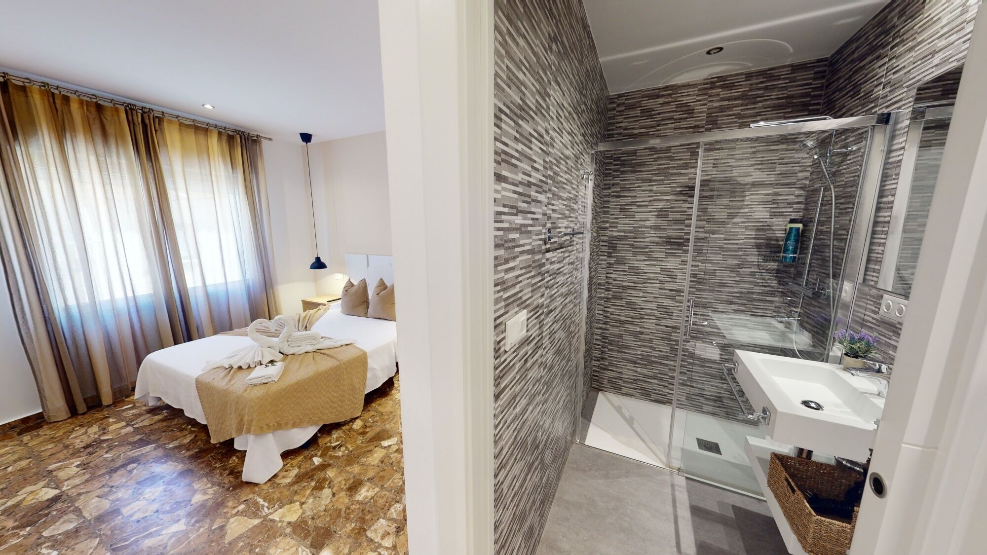 Room Boutique 32
