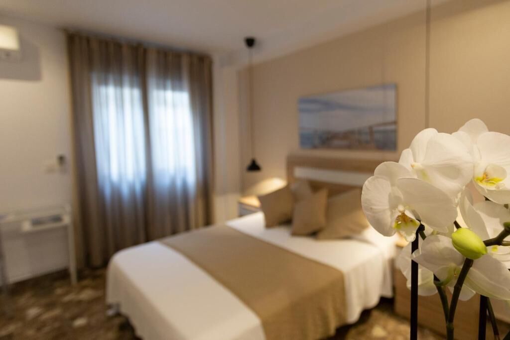 Room Boutique 32