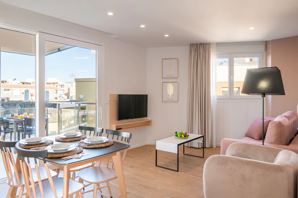 Ahoy Apartments