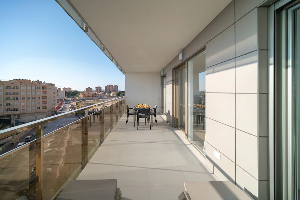 Ahoy Apartments