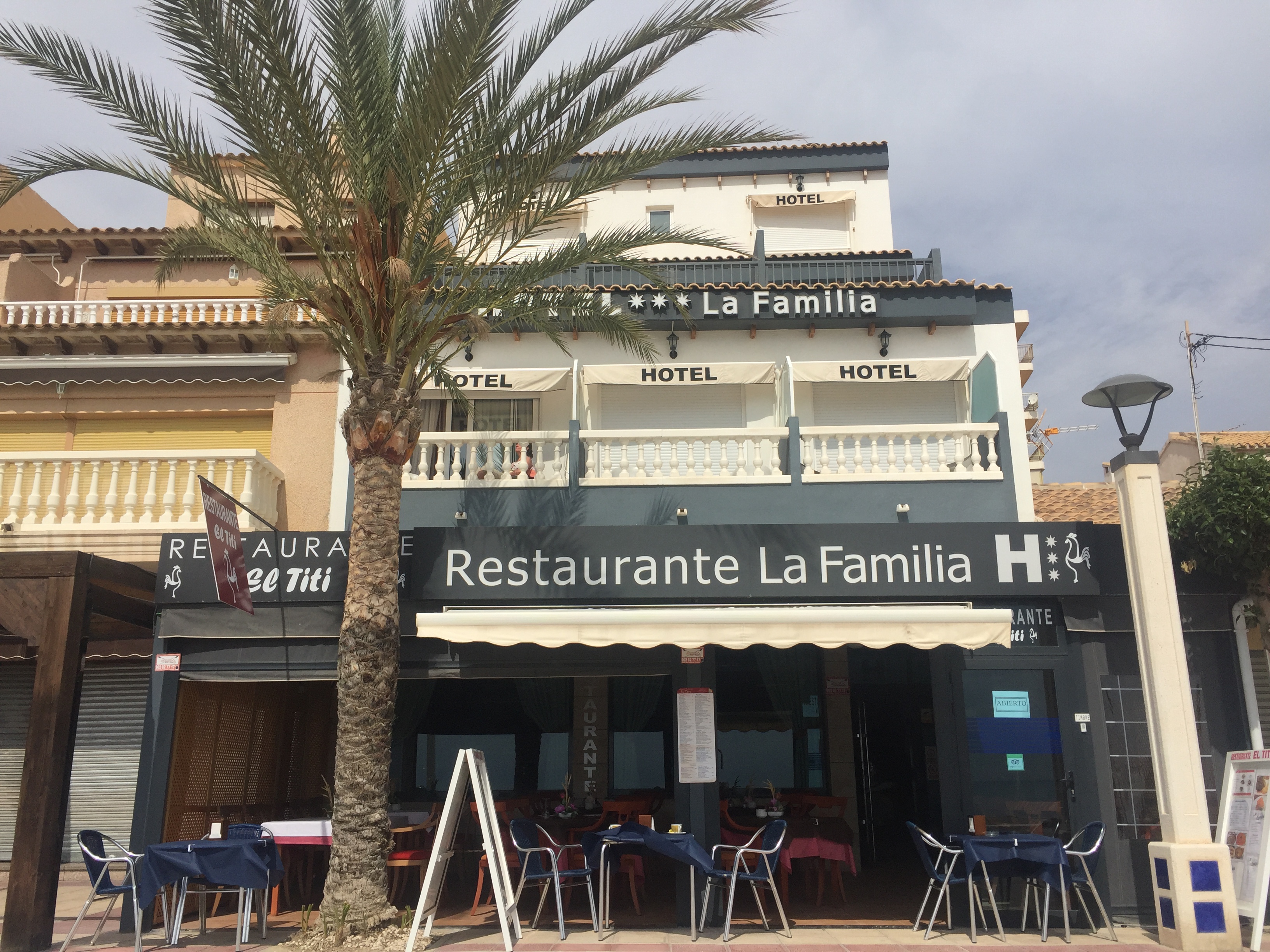 La Familia