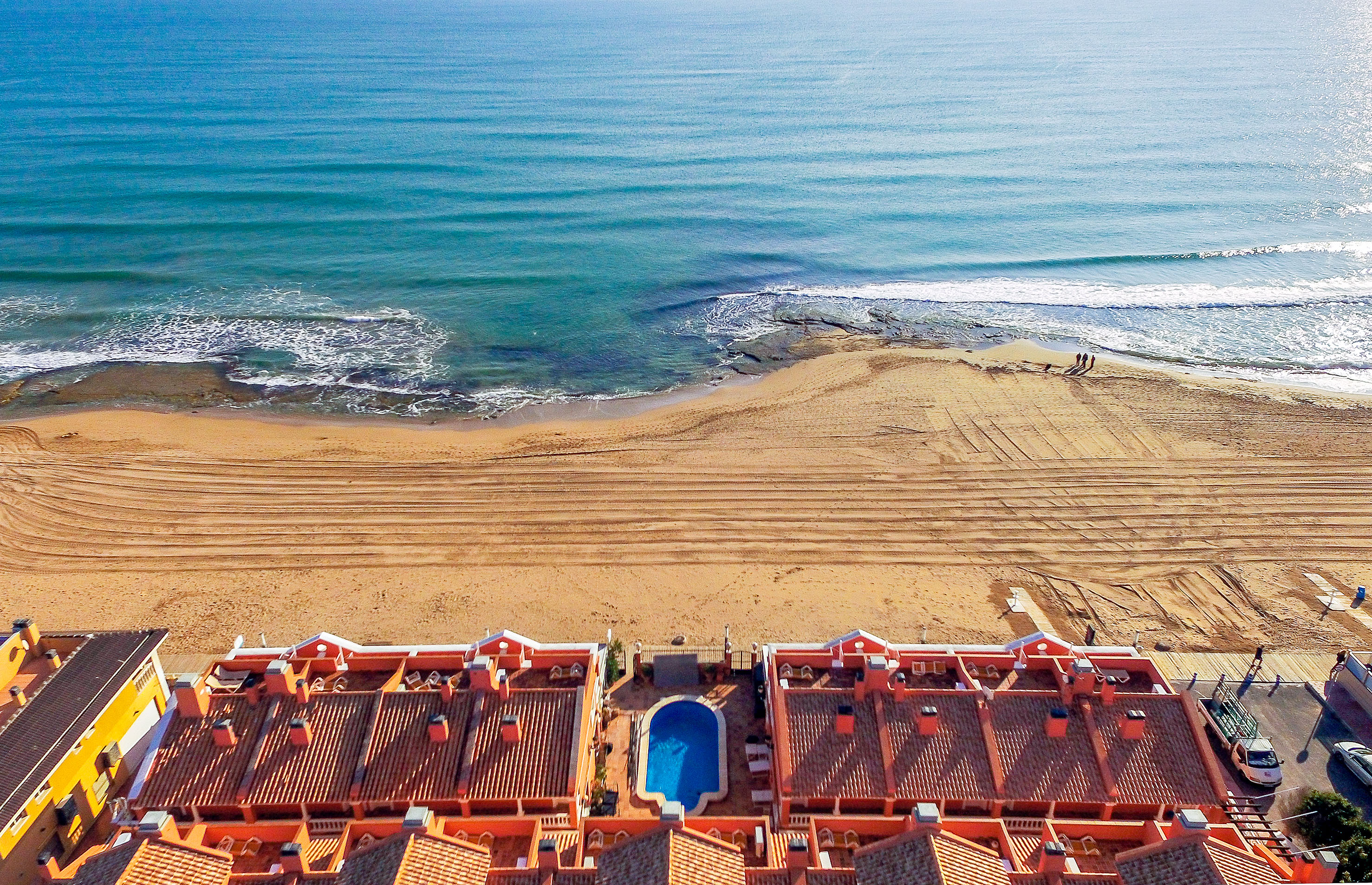 Lloyds Beach Club