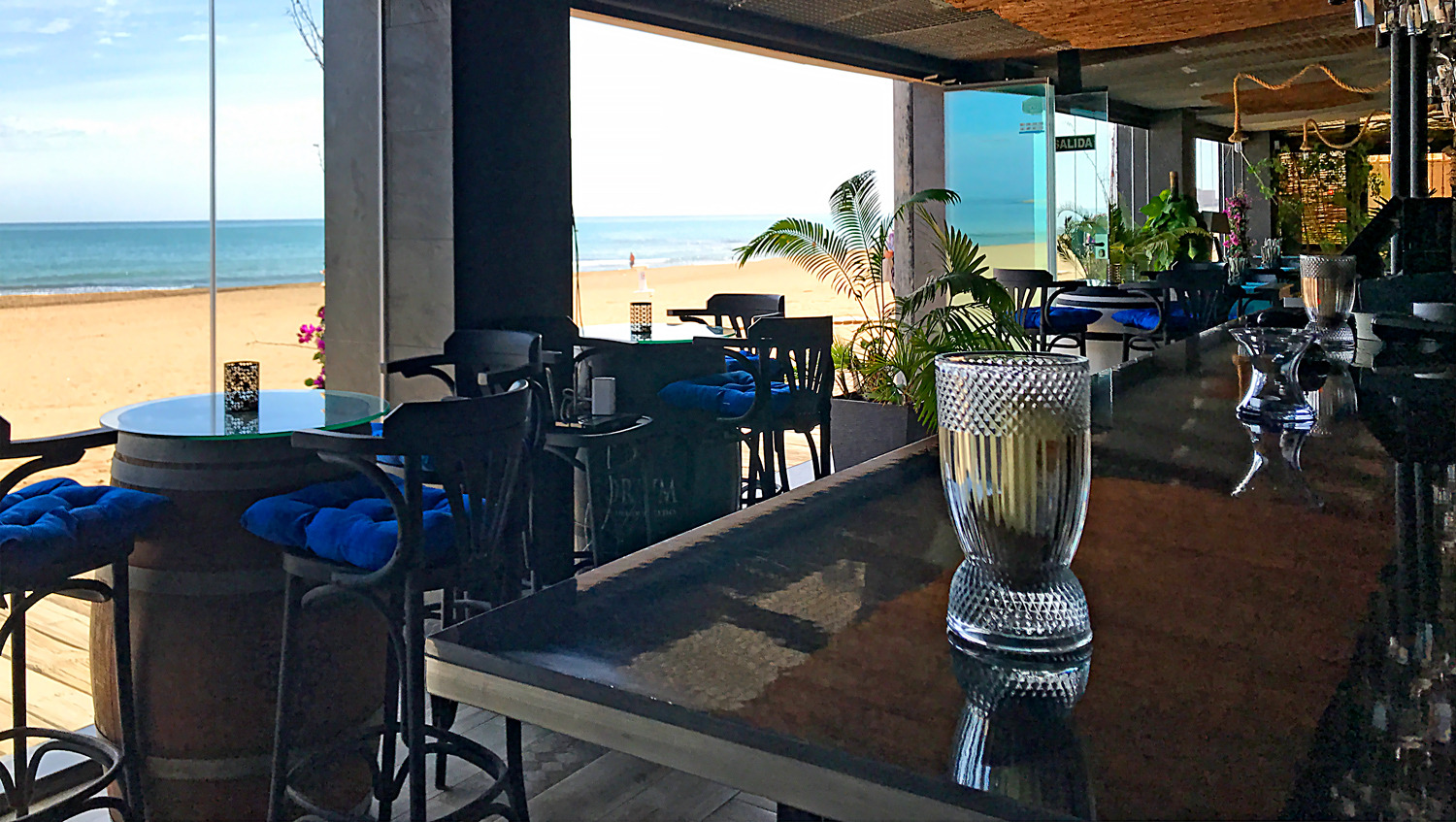 Lloyds Beach Club