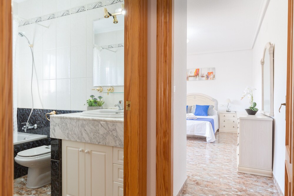 Fidalsa Villa Grand White House
