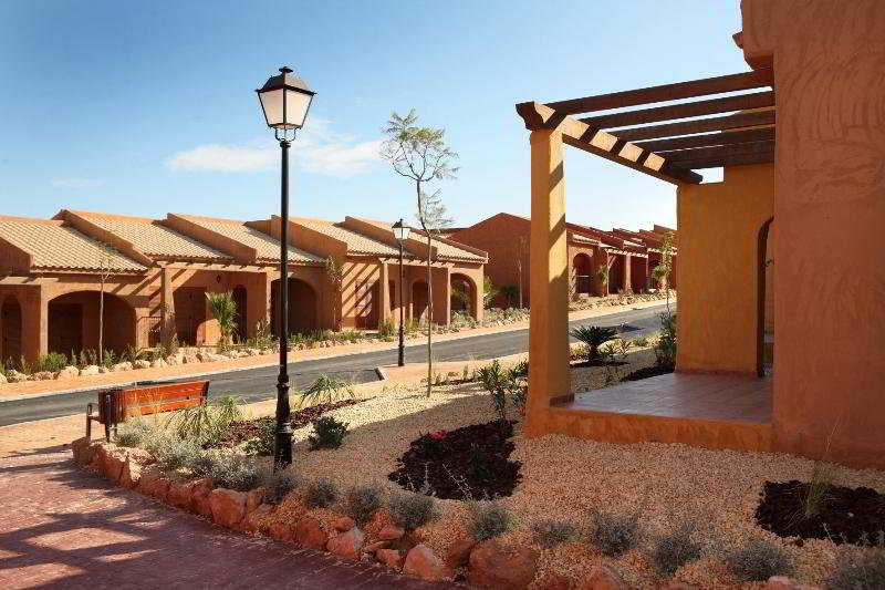 Santara Resort & Spa