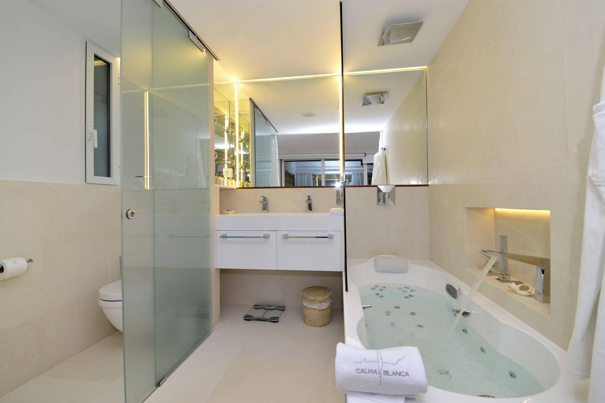 Hotel Calma Blanca