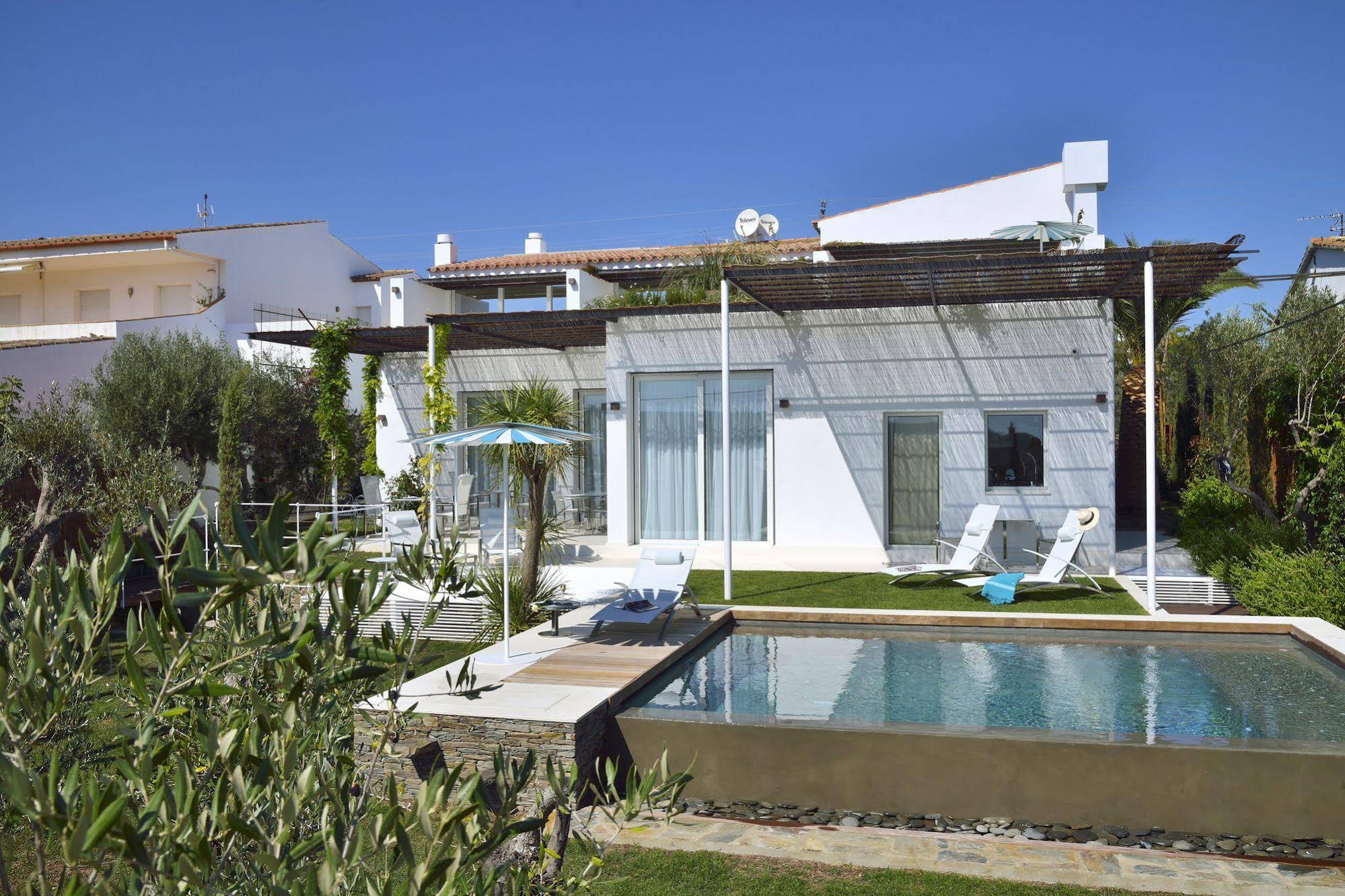 Hotel Calma Blanca