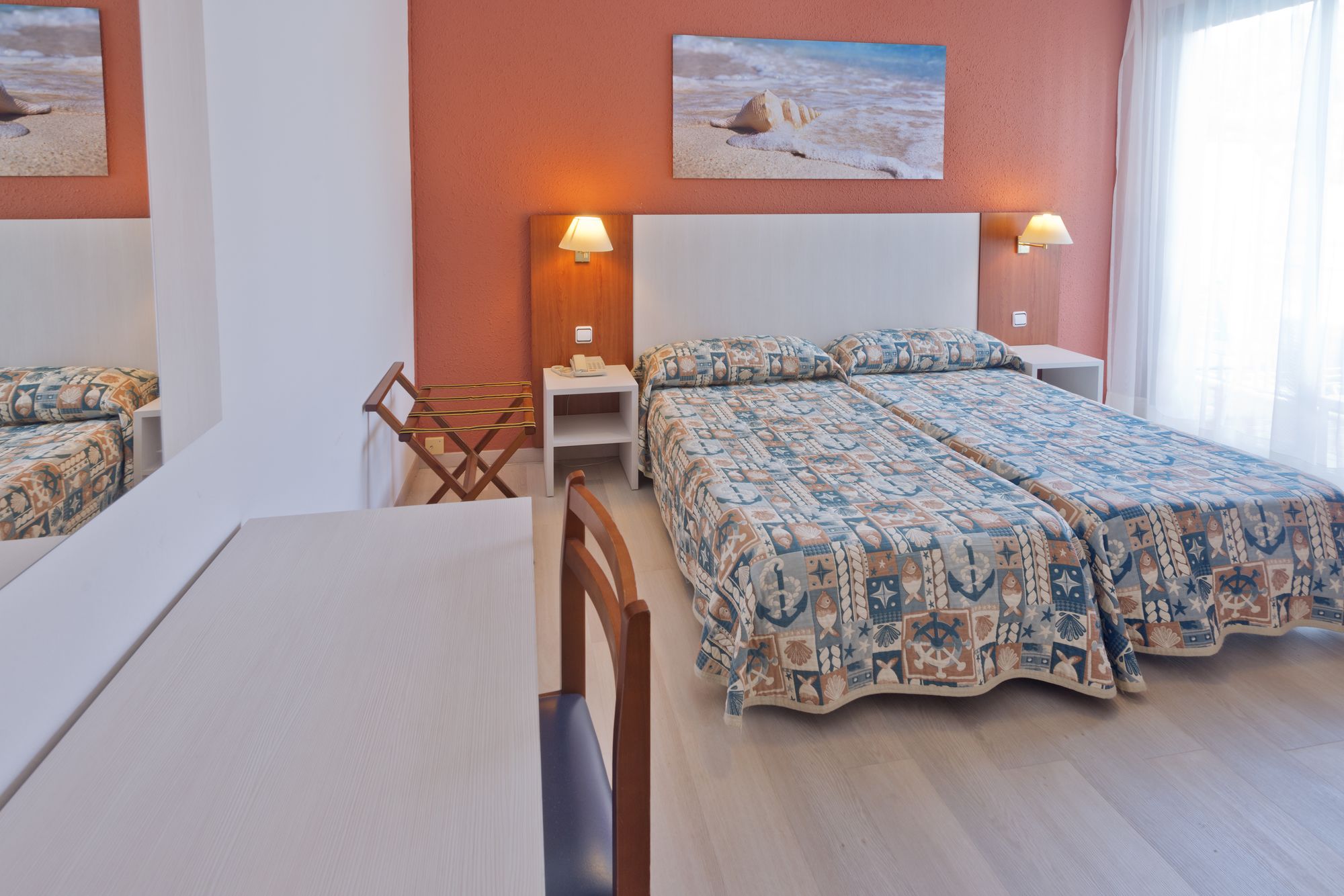 GHT Balmes Hotel Aparthotel & SPLASH