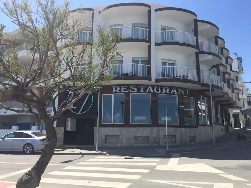 Rallye Hotel