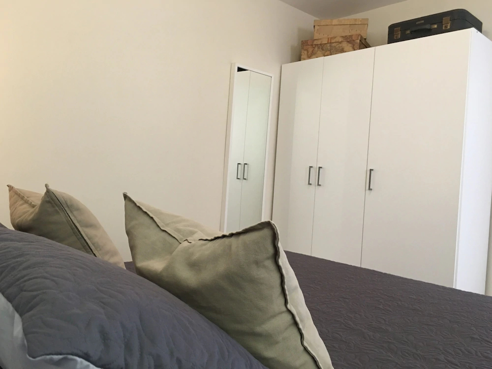 Studios Coll