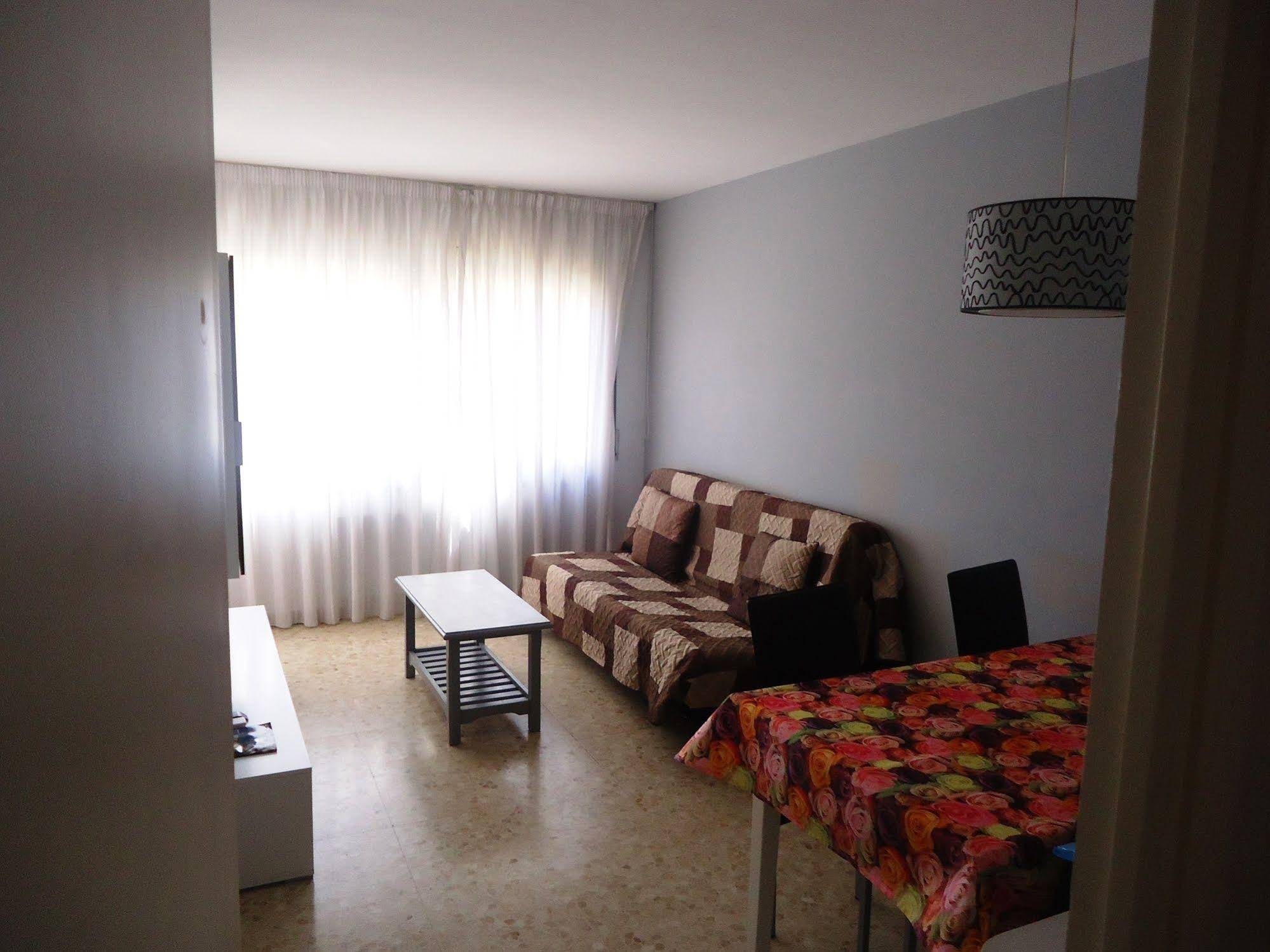 Apartamentos Antillas Fenals