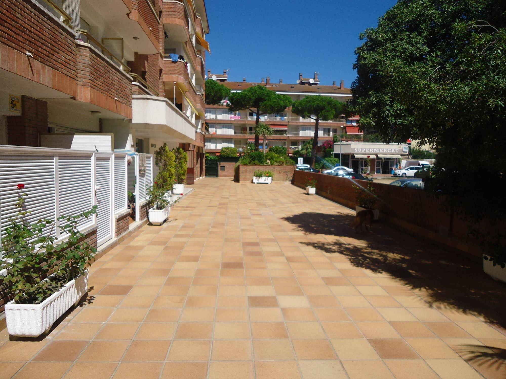 Apartamentos Antillas Fenals