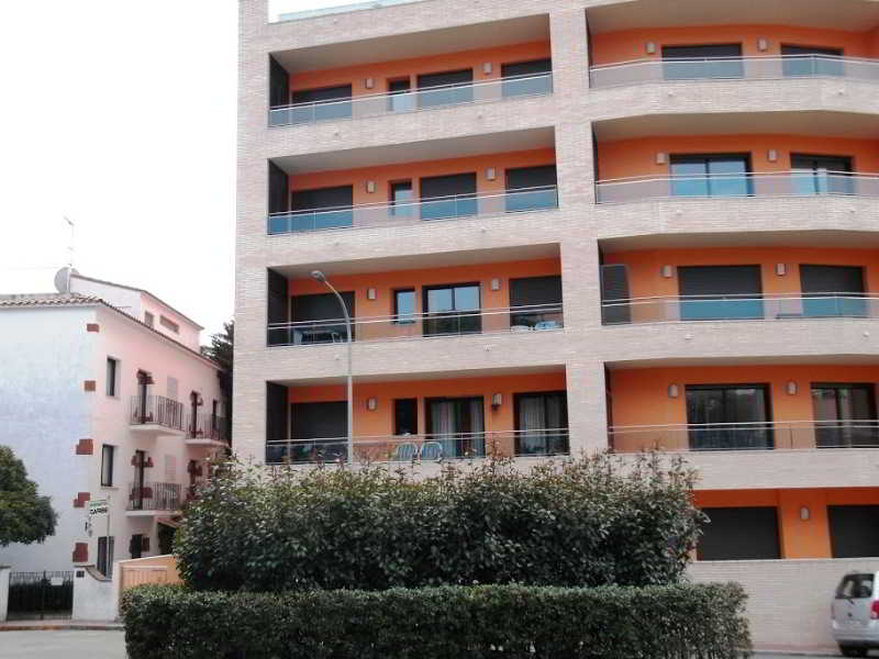 Apartamentos AR Eton