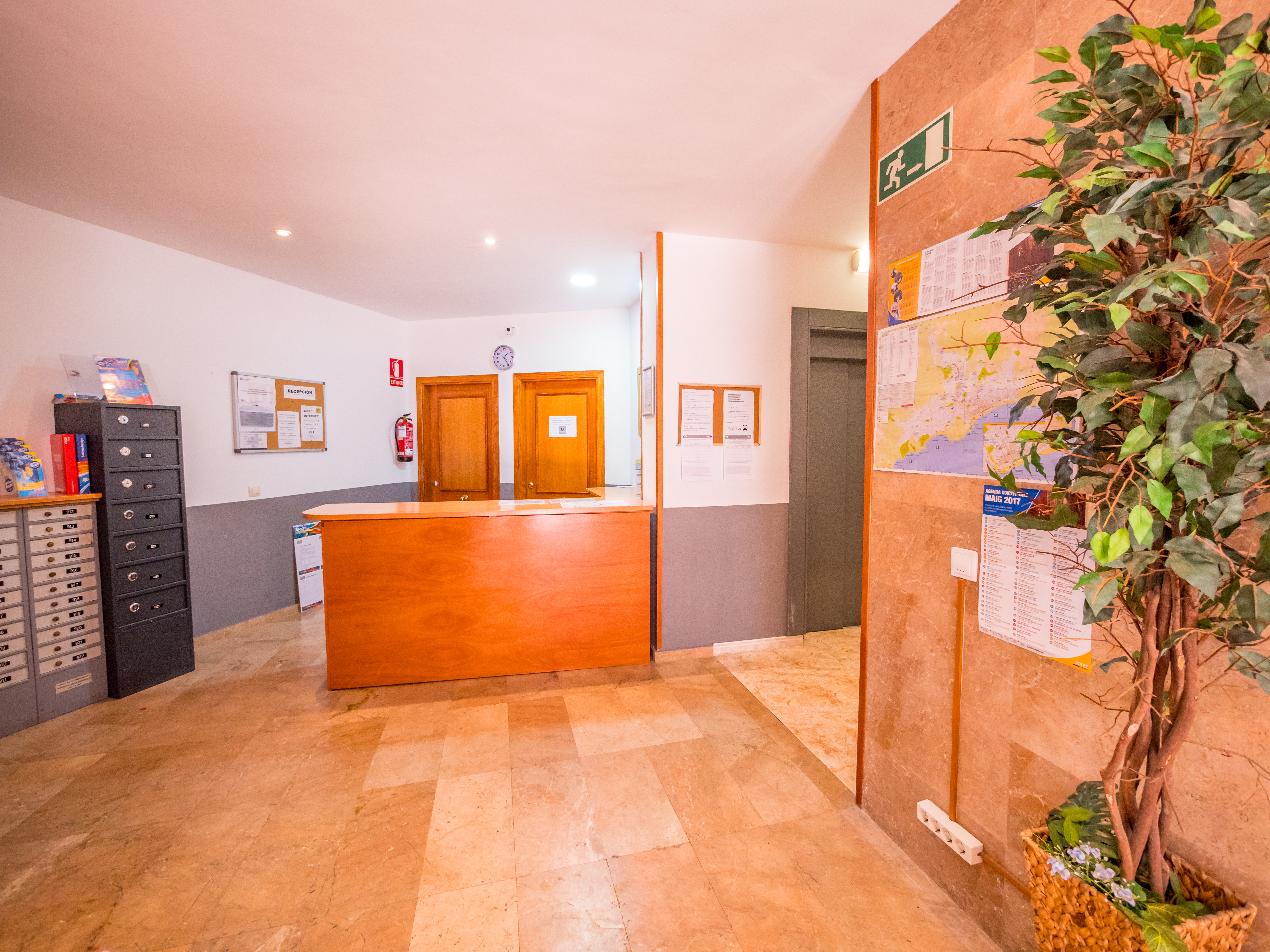 Apartamentos AR Santa Anna II