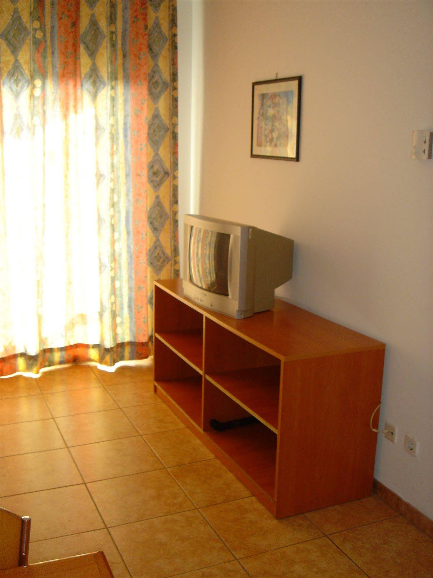 Apartamentos Blanco y Negro